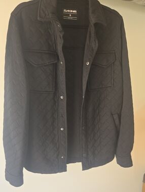 Dakine Black Quilted Lightweight Shirt Jacket